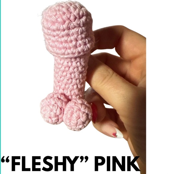 🍆BUY NOW🍆Handmade Cheeky Crochet Chapstick Holder Keychain - Picture 6 of 14